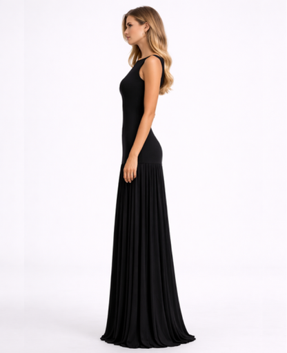 Robe longue ajustée sans manches avec jupe plissée fluide