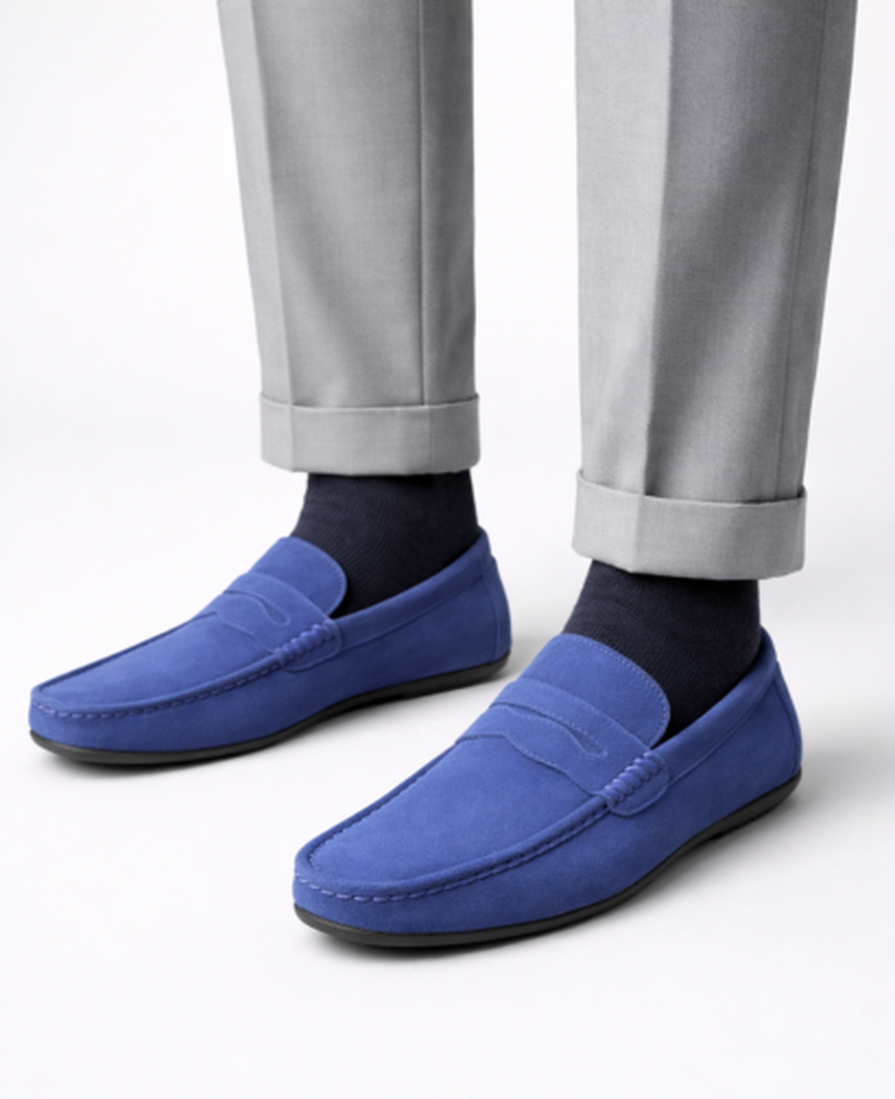 Mocassins homme en daim à enfiler avec couture apparente