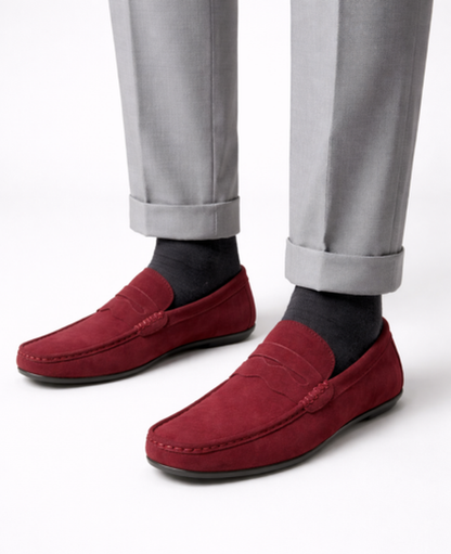 Mocassins homme en daim à enfiler avec couture apparente