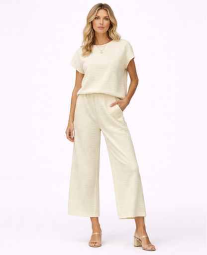 Ensemble femme top manches courtes et pantalon large texturé