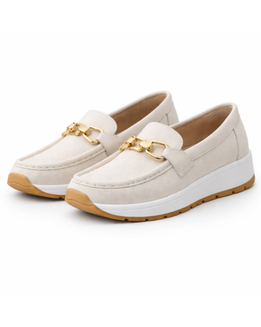 Mocassini donna con plateau e catena metallica stile casual