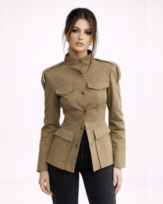Veste Femme Cintrée Militaire – Silhouette Affûtée & Style Audacieux | Look Soirée & Casual