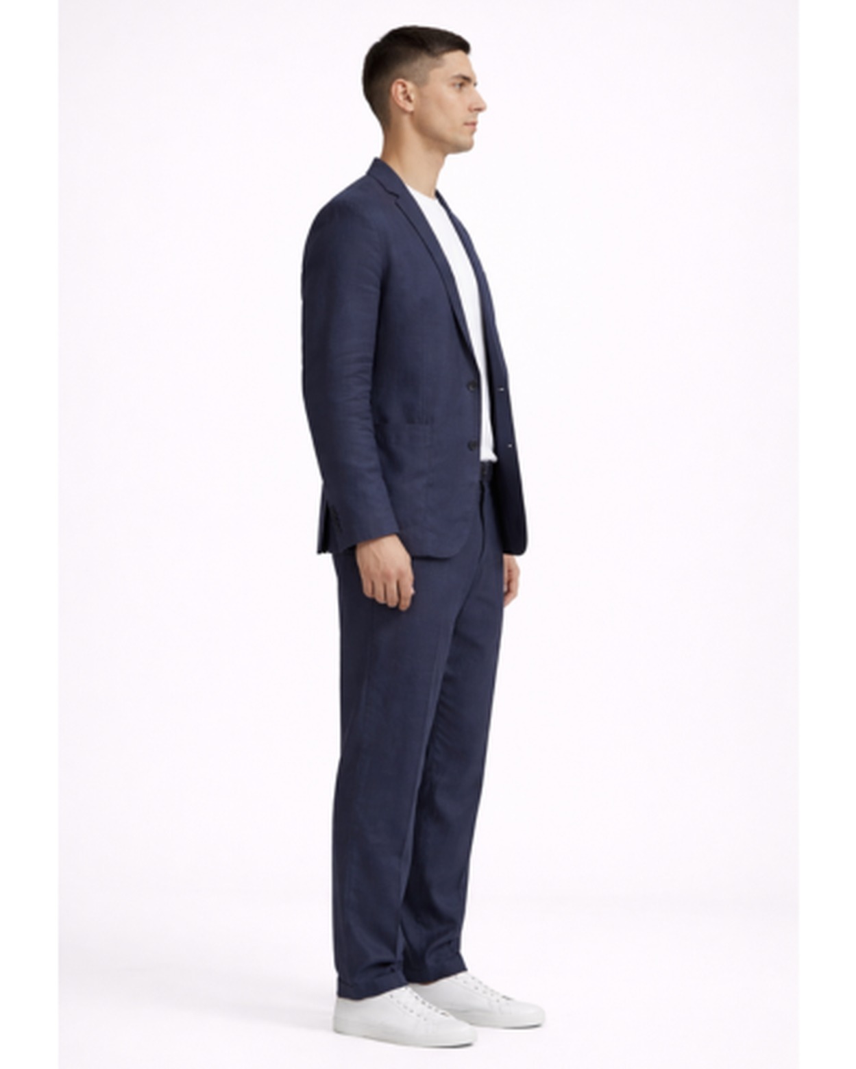 Completo da uomo casual con blazer monopetto e pantaloni a gamba dritta