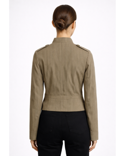 Veste Femme Rayée Militaire – Élégance Structurée & Coupe Ajustée | Tenue Soirée & Bureau