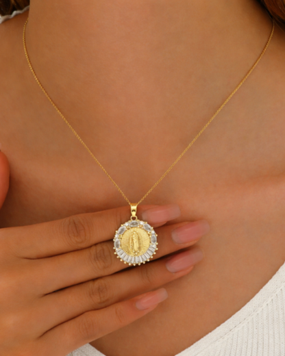 Collier Pendentif Médaille Strass – vue 1