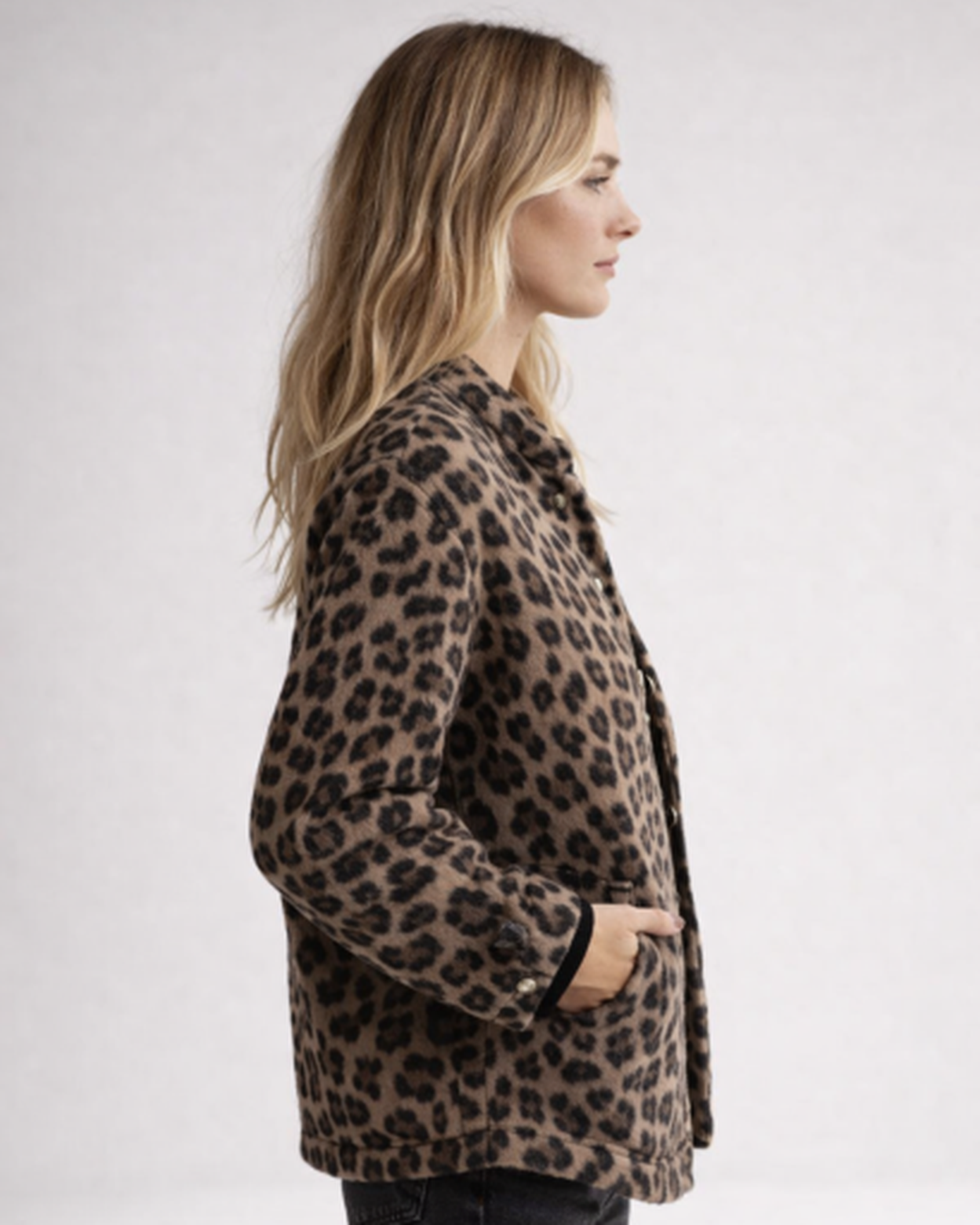 Veste Femme Imprimé Léopard Coupe Droite – Style Audacieux & Tendance | Casual Chic & Soirée