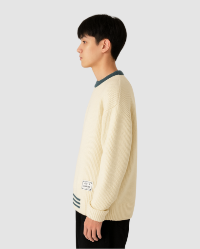 Pull oversize homme en maille grise, vue portée