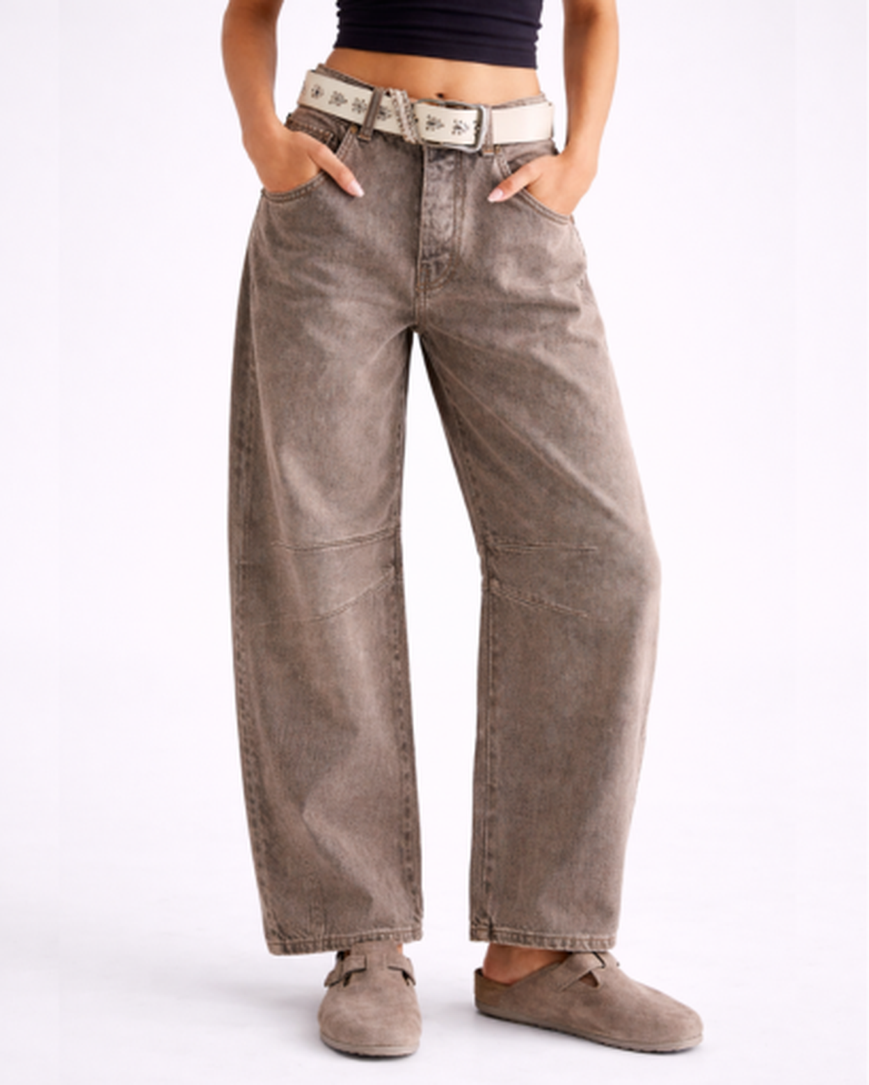 Jean Droit Femme Taille Haute – Jambe Large & Coupe Ample Flatteuse | Look Casual Chic