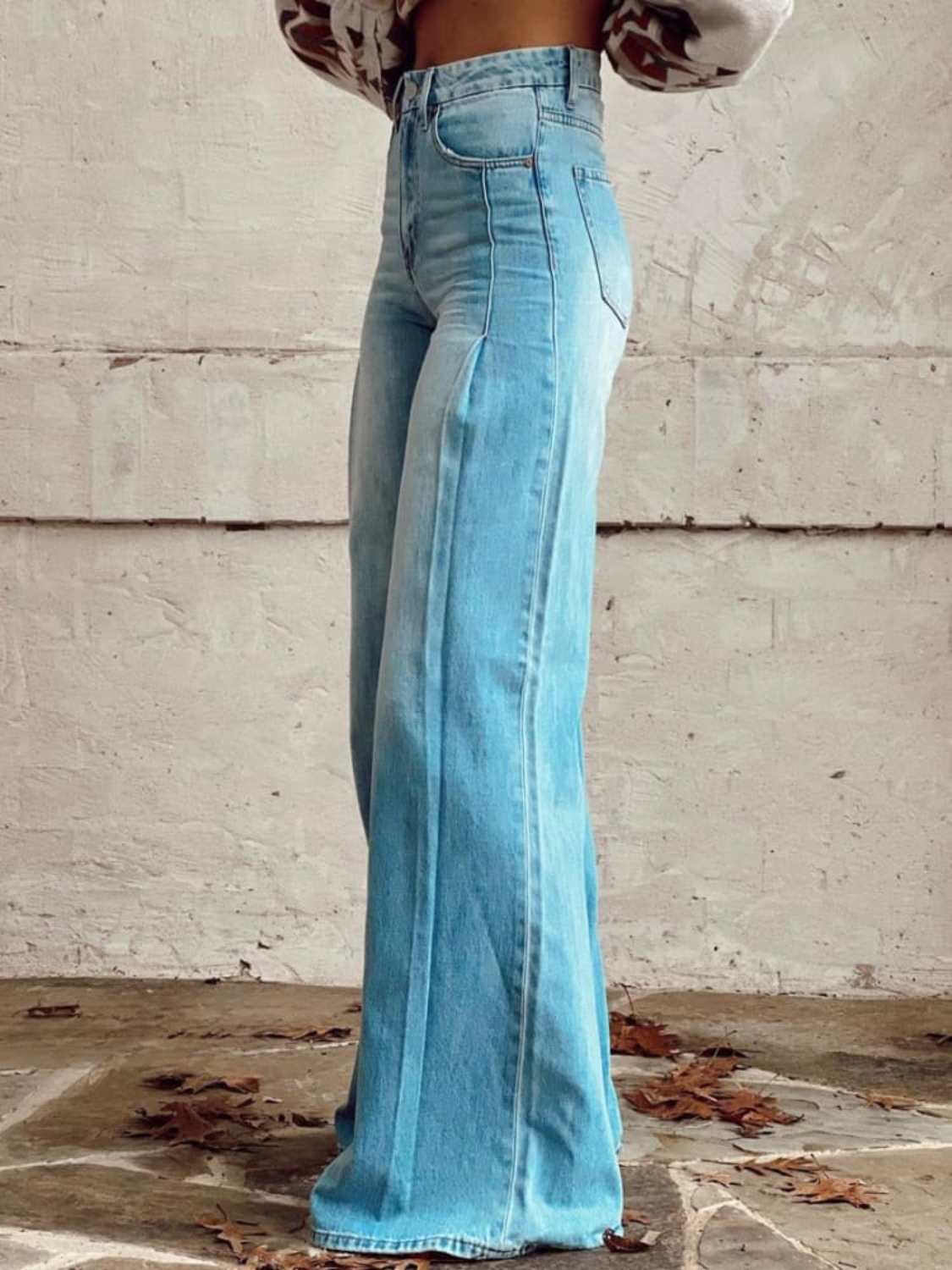 Jean large taille haute bleu, détail poches