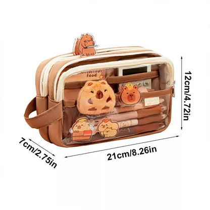 Trousse capybara posée sur un bureau
