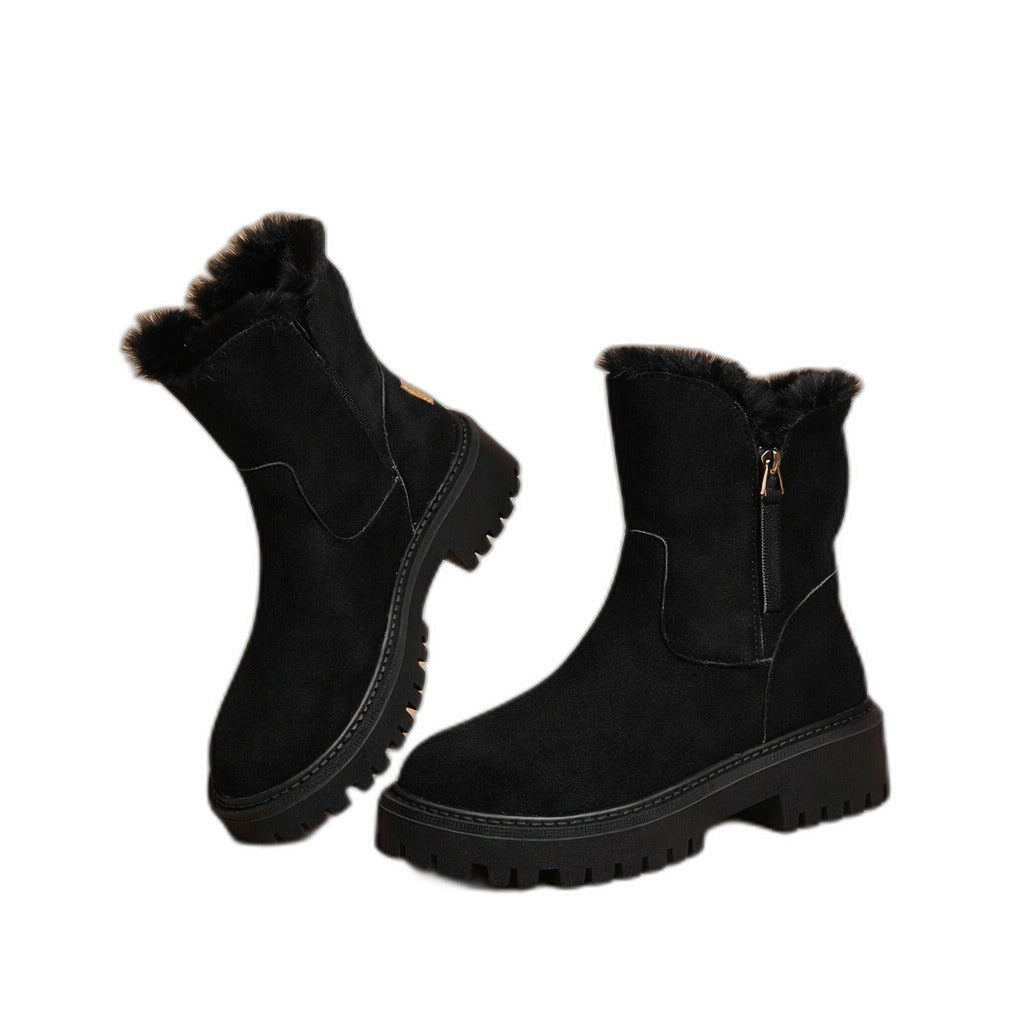 Bottes à talons avec plateforme et doublure chaude, vue de détail