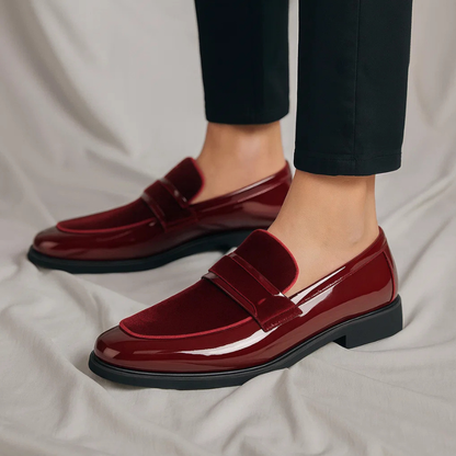 Mocassins homme cuir italien, détail bout pointu