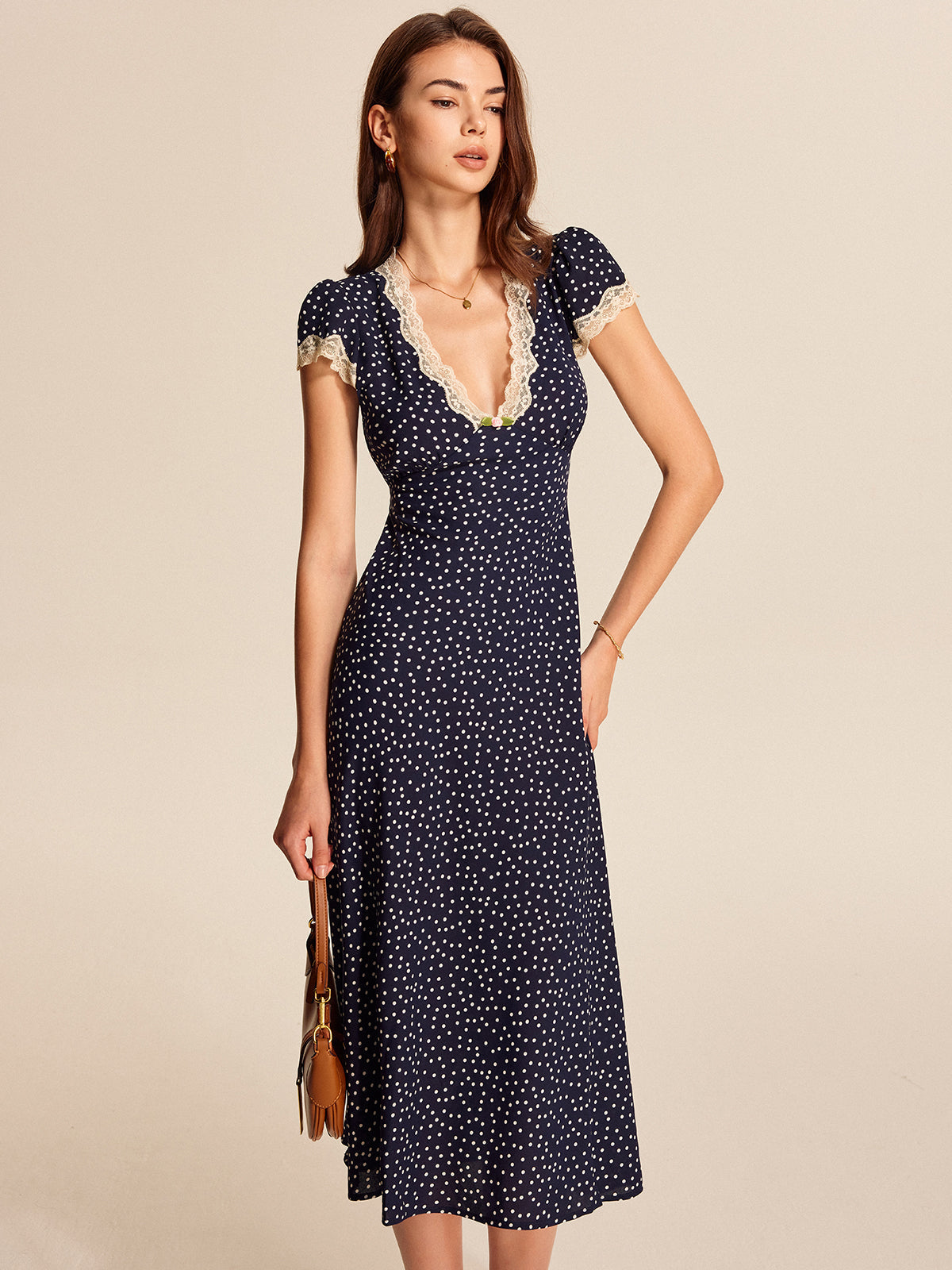 Robe d'Été Femme Blanche – Coupe Fluide & Légère, Style Bohème Chic