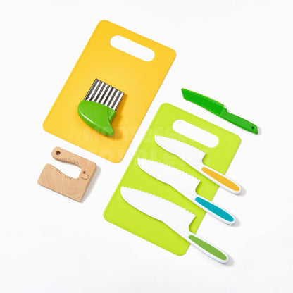 Set de petit chef enfant avec ustensiles de cuisine