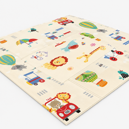 Tapis d'éveil bébé pliable beige avec imprimé zoo et véhicules, entièrement déplié