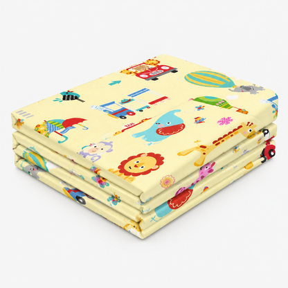 Tapis d'éveil jaune plié en tri-pli compact pour le rangement
