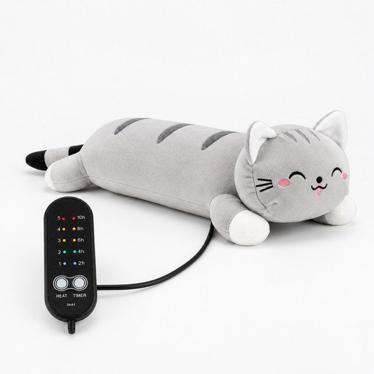 Coussin chauffant USB en peluche en forme de chat gris avec télécommande filaire, photo studio sur fond blanc