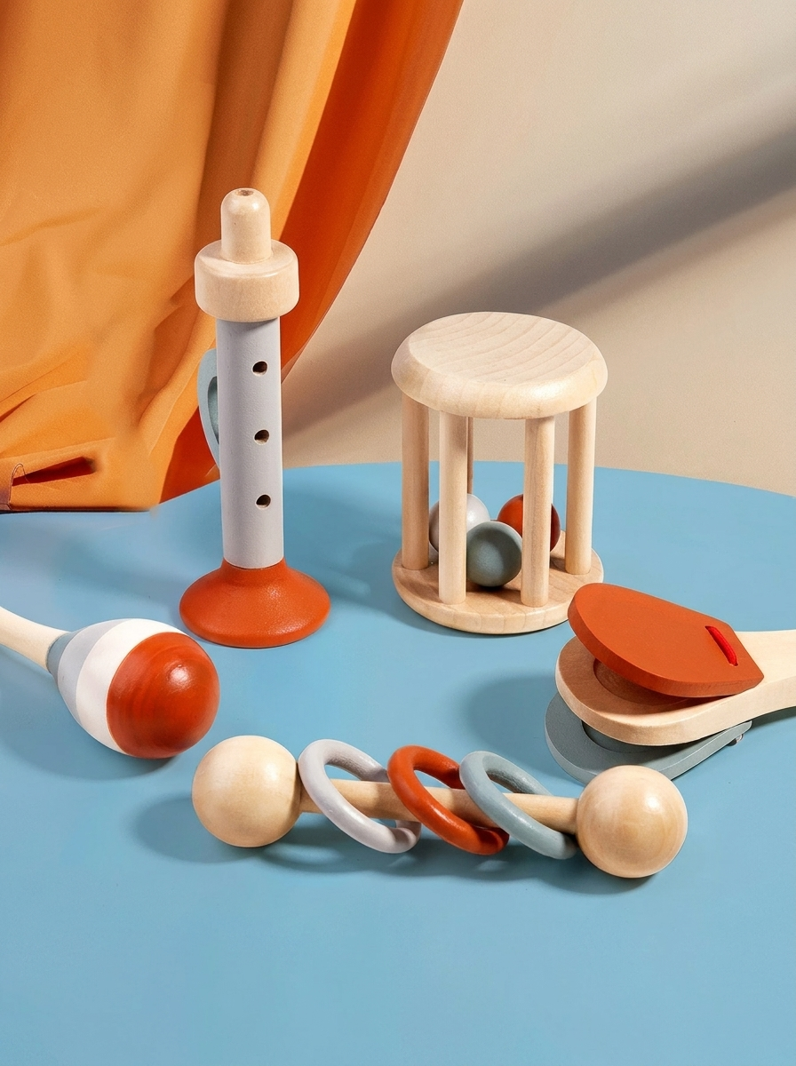 Vue détaillée des instruments musicaux Montessori en bois