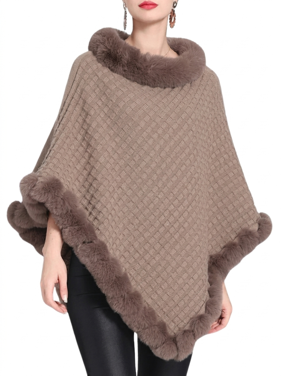 Poncho en maille oversize avec bordure fausse fourrure, coloris abricot