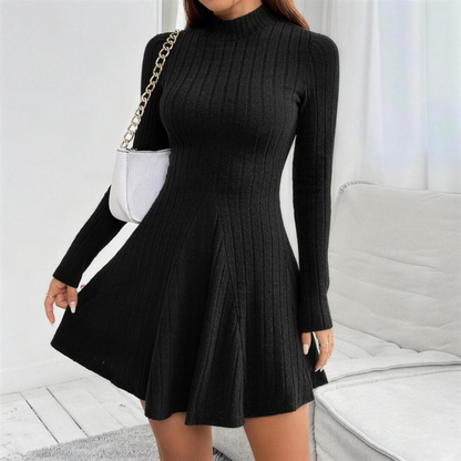 Robe Emma col montant noire, vue de face
