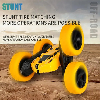 Voiture cascadeuse RC avec sa radiocommande