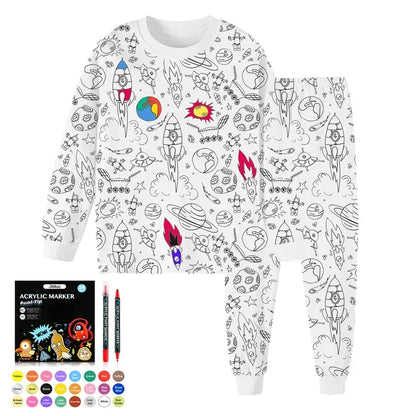 Pyjama à colorier enfant motif fusée partiellement colorié avec feutres textiles