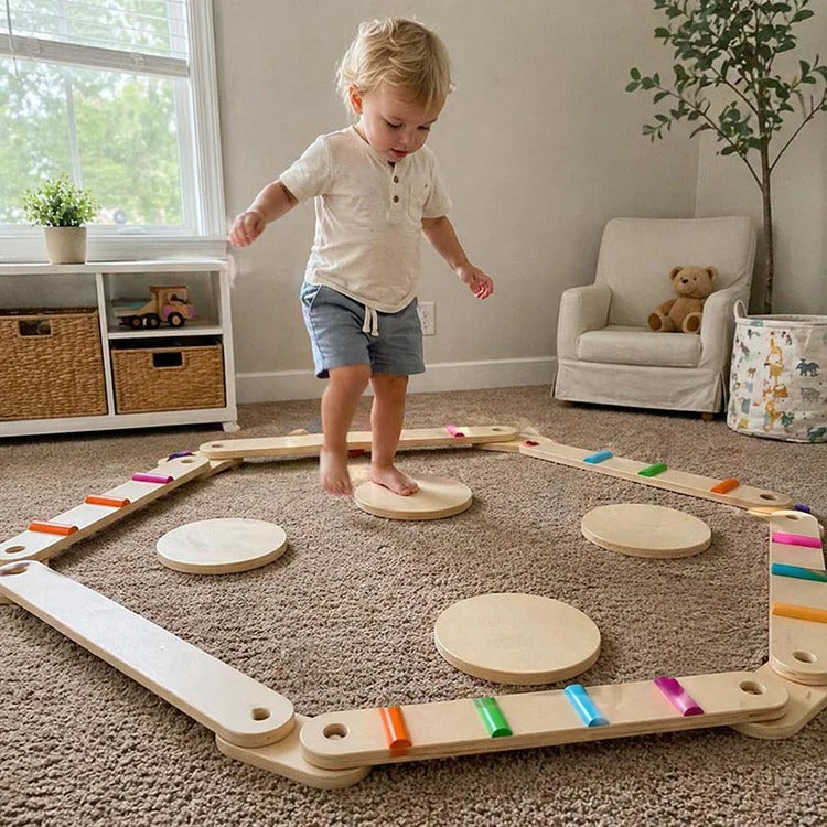 Set de poutres et pierres Montessori empilé pour le rangement