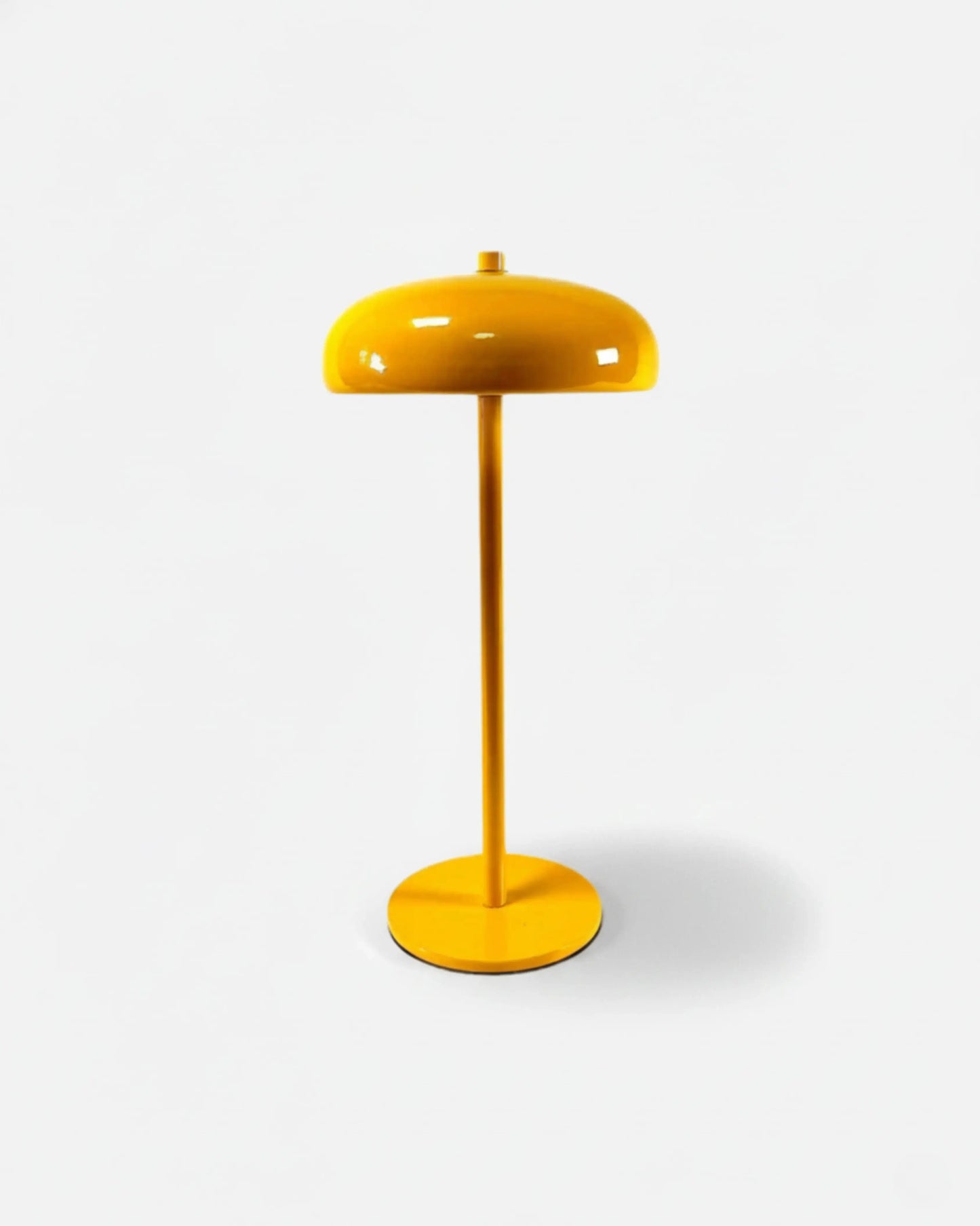 Lampe de table sans fil NARI coloris jaune, finition dôme tactile