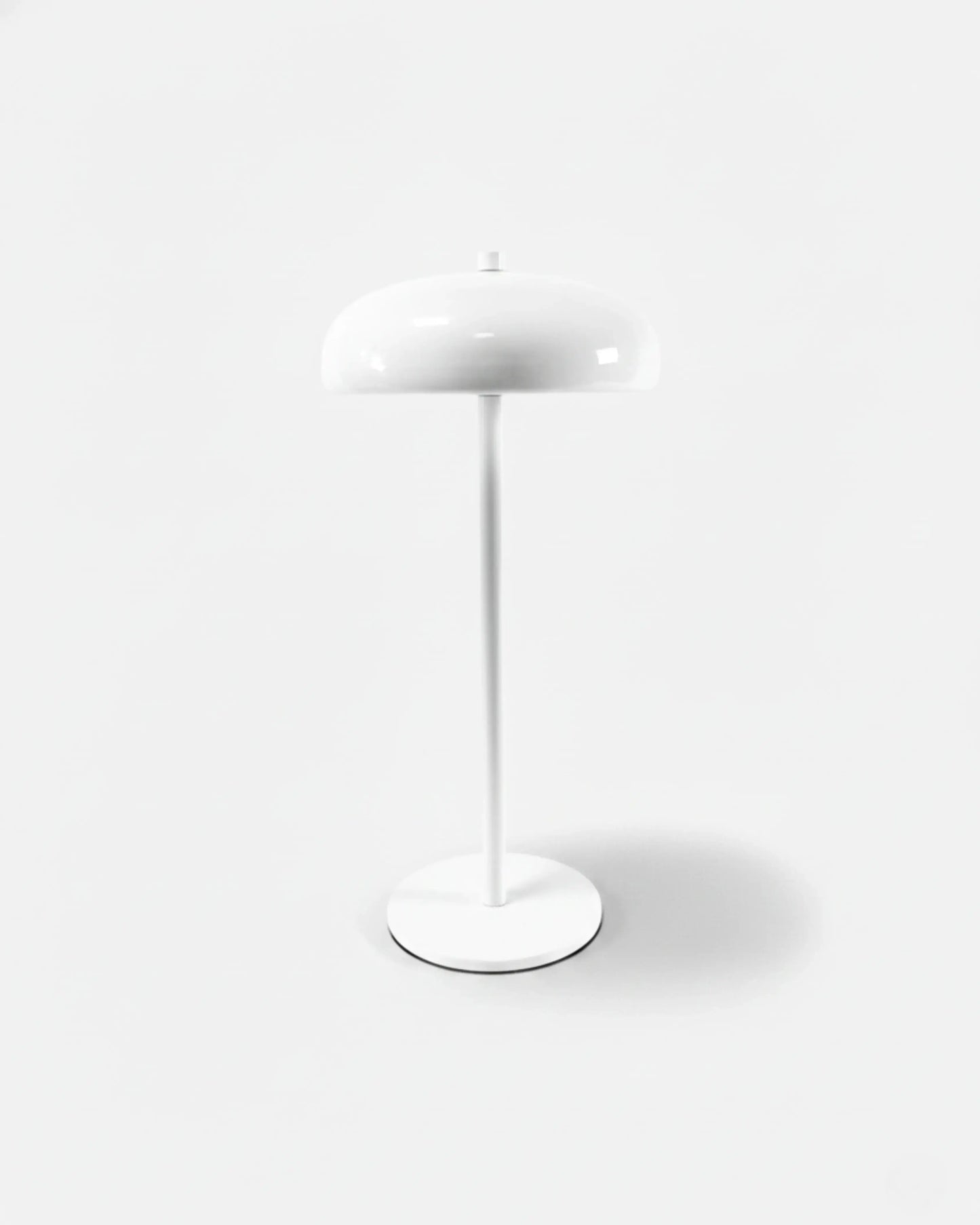 Lampe de table sans fil NARI coloris blanc, finition dôme tactile