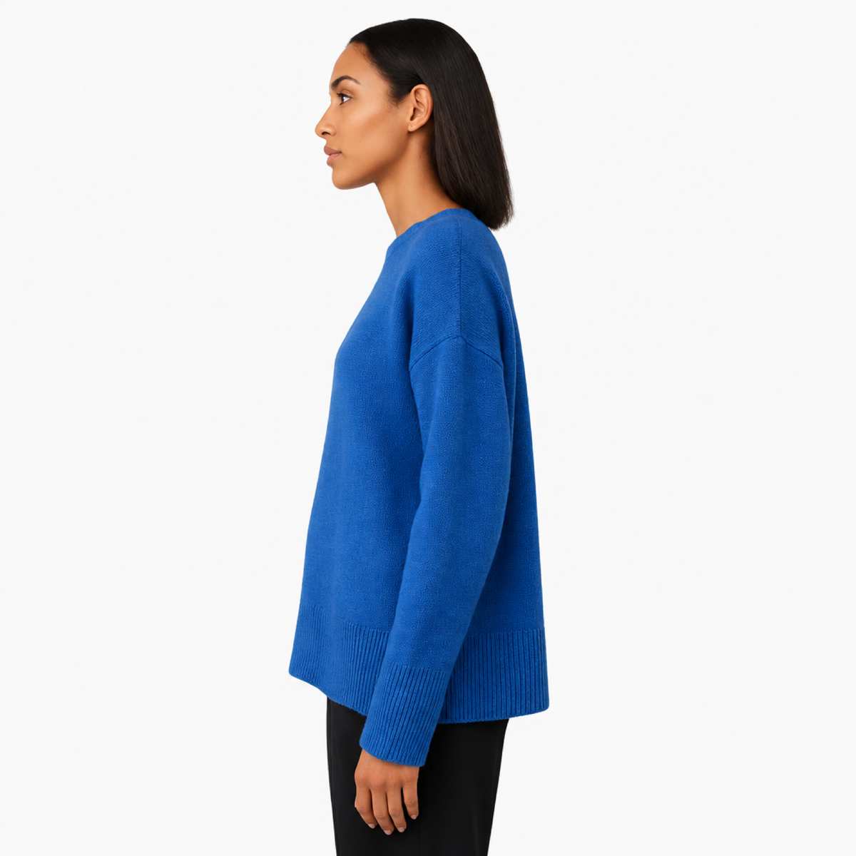 Pull Oversize Femme Col Rond Maille Unie bleu - vue de côté - Melvoire