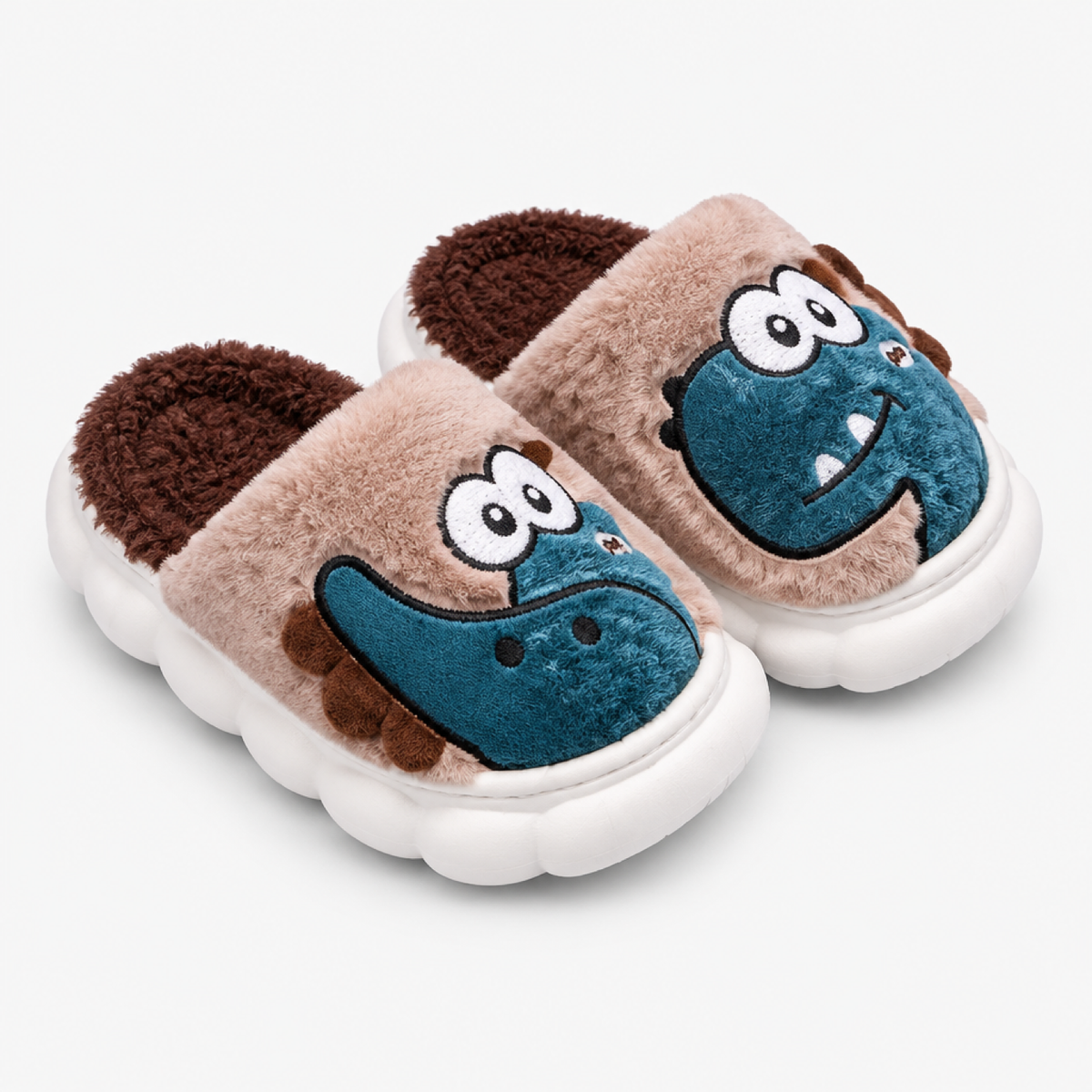 Chausson monstre marron en peluche, vue de face, chausson d'hiver enfant