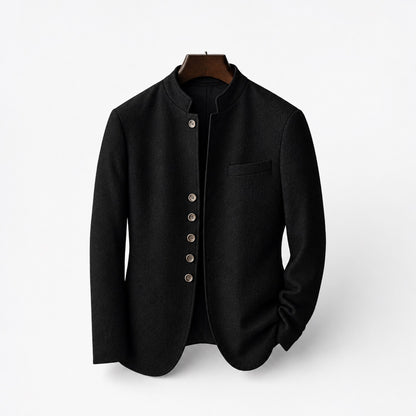 Veste homme noire effet laine, col mao boutonné, boutons dorés, vue de face sur cintre