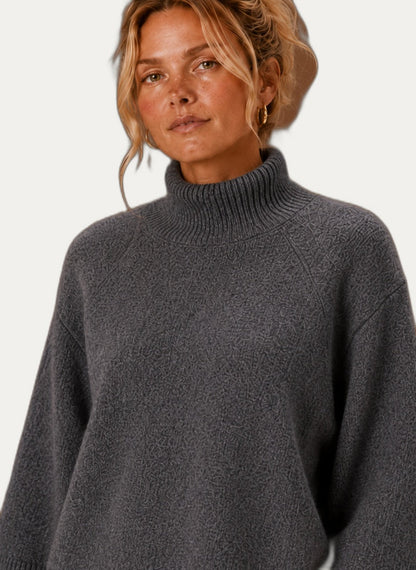 Pullover femme, détail du col mock