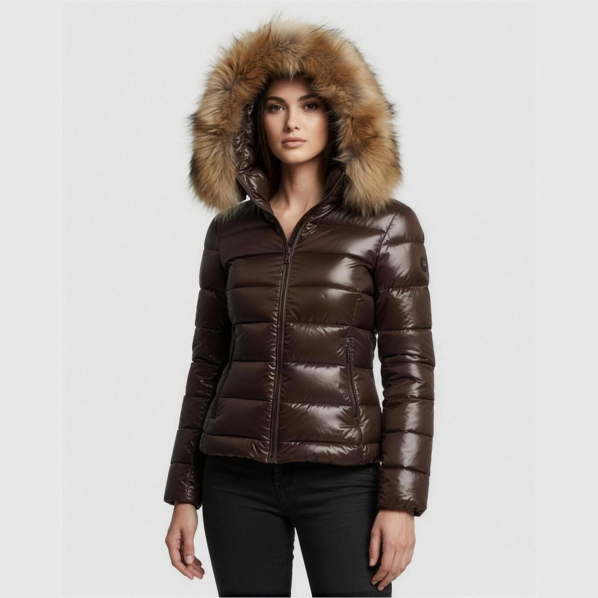Doudoune femme brillante à capuche fausse fourrure, vue packshot face