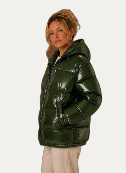Veste hivernale gonflable femme, zoom sur la matière gonflable