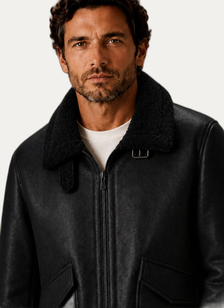 Manteau d'hiver épais homme, vue de profil