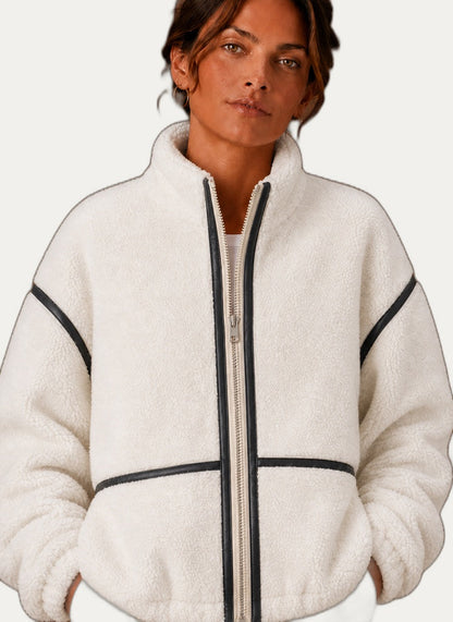 Veste Sherpa femme, zoom sur la texture fleece