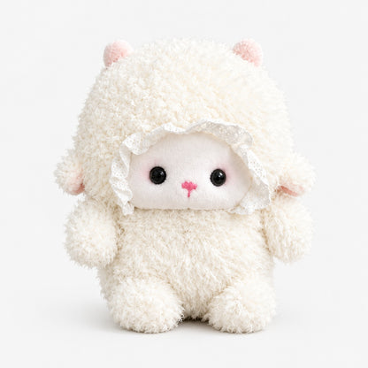 Peluche agneau parlante blanche à bonnet en dentelle, vue de face sur fond blanc