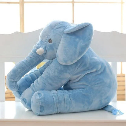 Éléphant en peluche douce, vue de côté