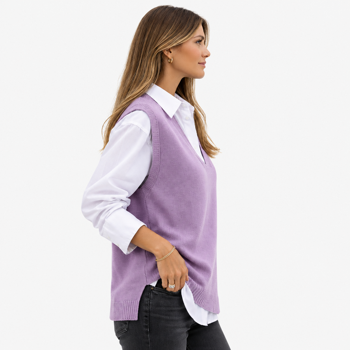 Pull sans manches violet lilas – vue de profil de la coupe ample et du tombé fluide