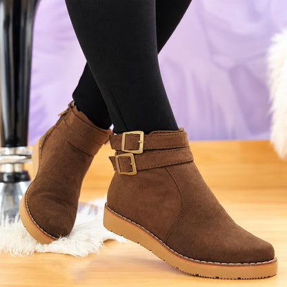 Bottine femme marron en suédine, vue de profil, semelle plateforme et double boucle