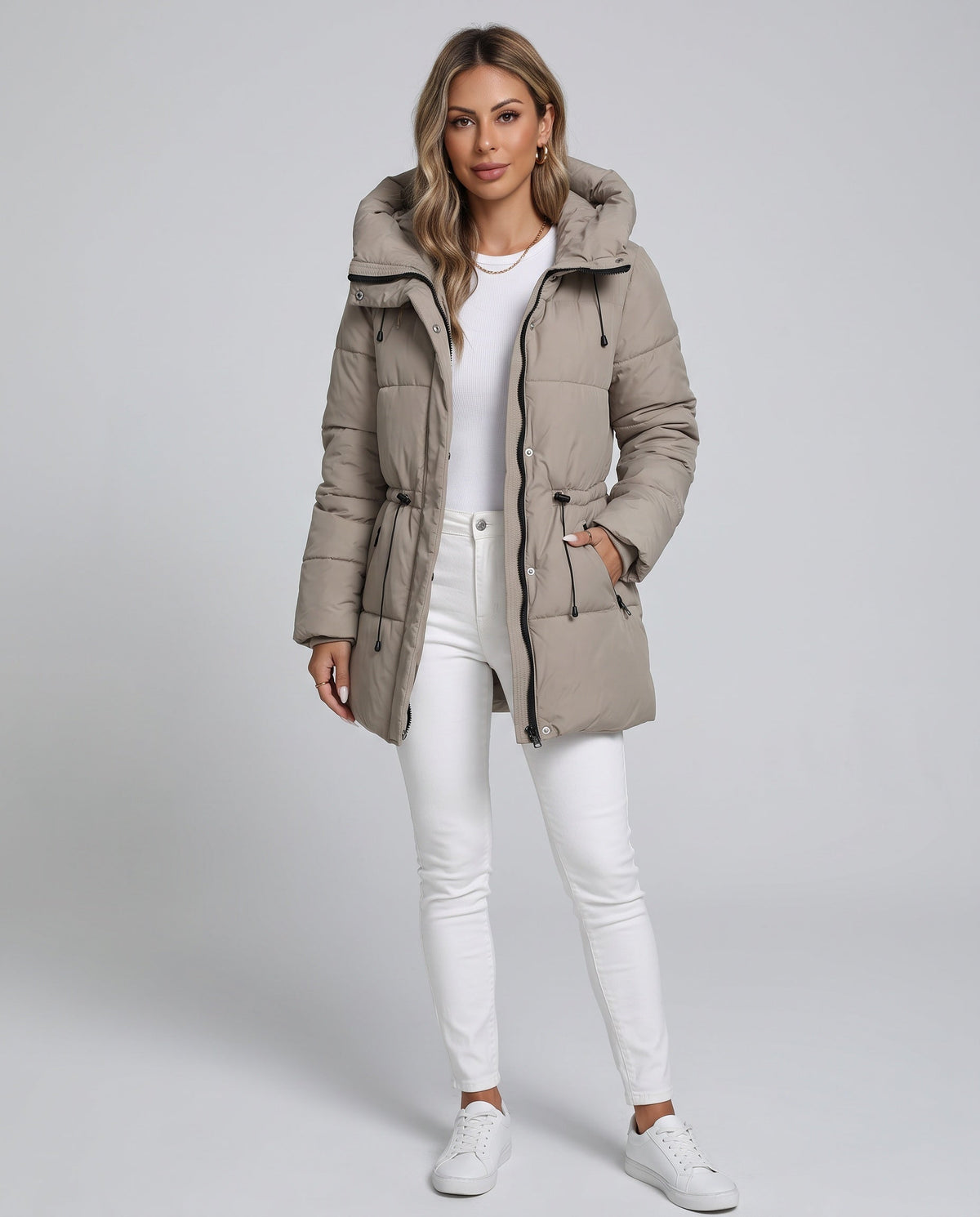 Manteau hiver élégant femme, coloris kaki, vue studio