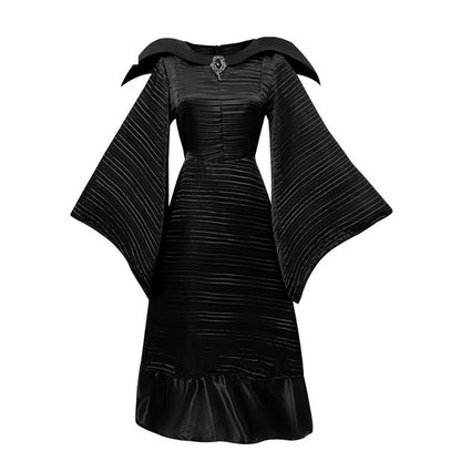Costume sorcière reine gothique femme, accessoires canne et collier